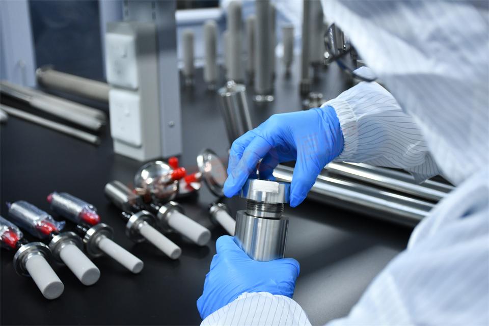 液壓油過濾專用：不銹鋼濾芯生產(chǎn)廠家定制高